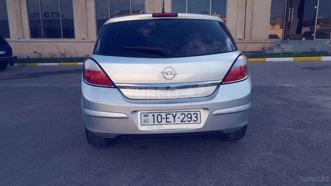 Opel Astra 2006, 11,208 km - 1.4 l - Bakı