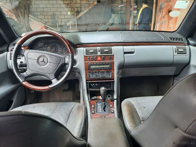 Mercedes E 200 1995, 150,000 km - 2.0 l - Gəncə