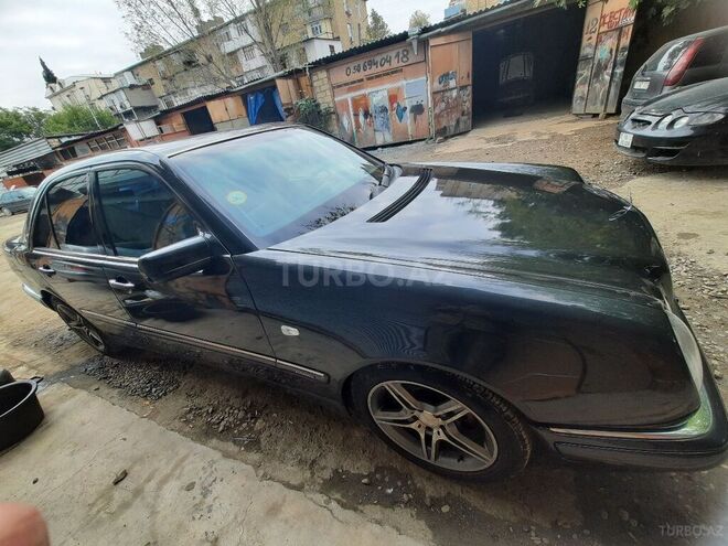 Mercedes E 200 1995, 150,000 km - 2.0 l - Gəncə