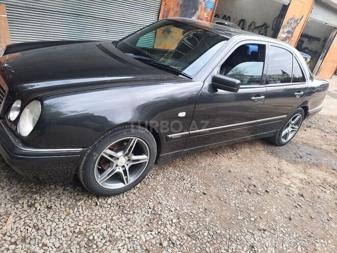Mercedes E 200 1995, 150,000 km - 2.0 l - Gəncə