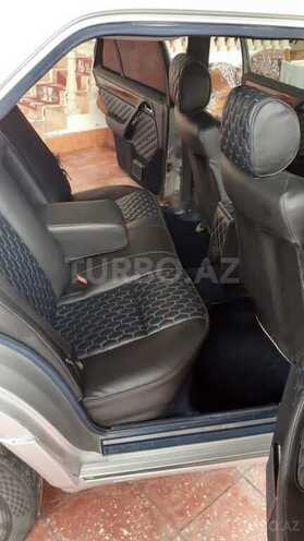 Mercedes E 220 1995, 345,678 km - 2.2 л - Tovuz