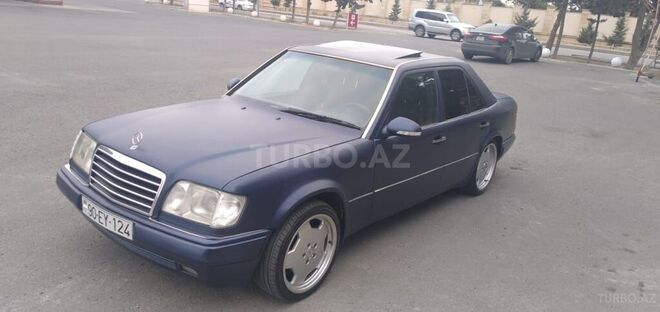 Mercedes E 220 1994, 250,000 km - 2.2 l - Bakı