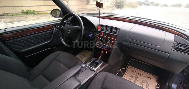 Mercedes E 220 1994, 250,000 km - 2.2 l - Bakı