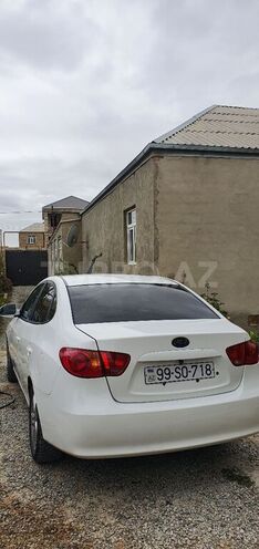Hyundai Elantra 2009, 335,000 km - 2.0 l - Bakı