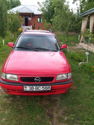 Opel Astra 1996, 350,000 km - 2.0 л - Bakı