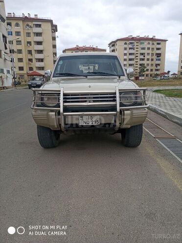 Mitsubishi Pajero 1993, 97,000 km - 2.5 l - Sumqayıt