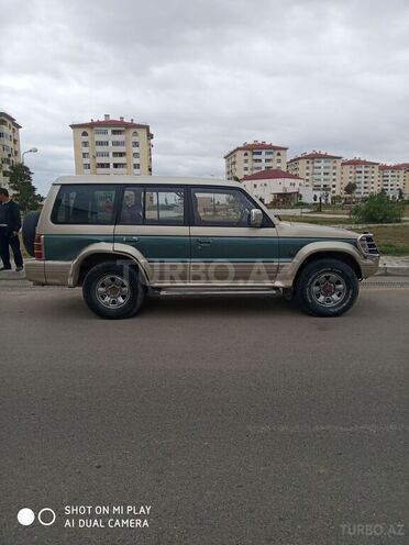 Mitsubishi Pajero 1993, 97,000 km - 2.5 l - Sumqayıt