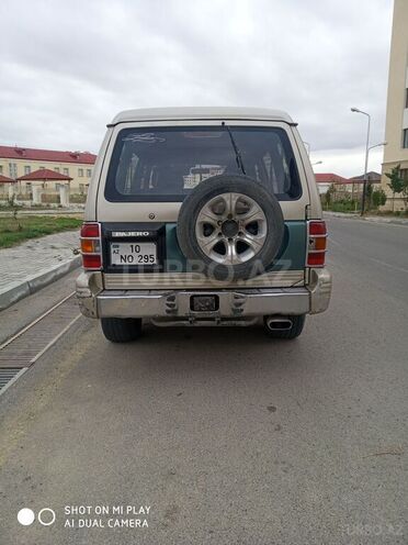 Mitsubishi Pajero 1993, 97,000 km - 2.5 l - Sumqayıt