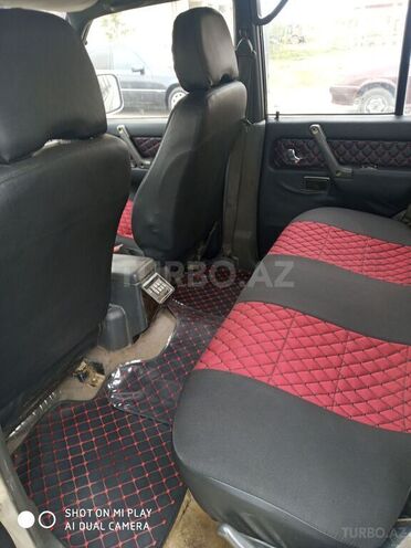 Mitsubishi Pajero 1993, 97,000 km - 2.5 l - Sumqayıt