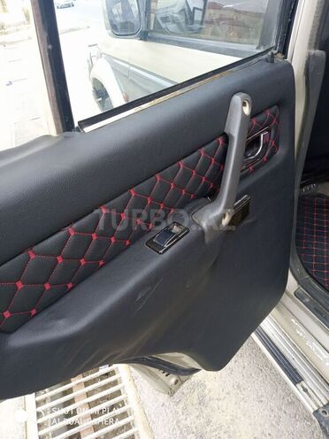 Mitsubishi Pajero 1993, 97,000 km - 2.5 l - Sumqayıt