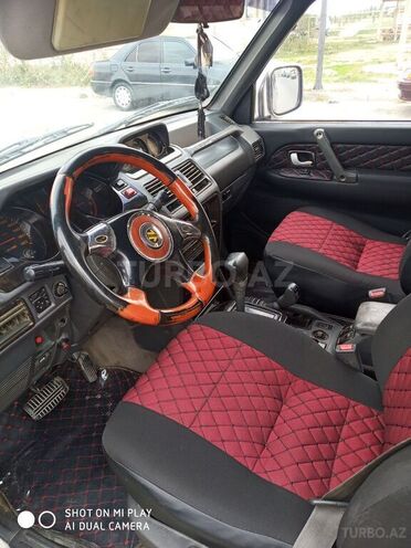 Mitsubishi Pajero 1993, 97,000 km - 2.5 l - Sumqayıt