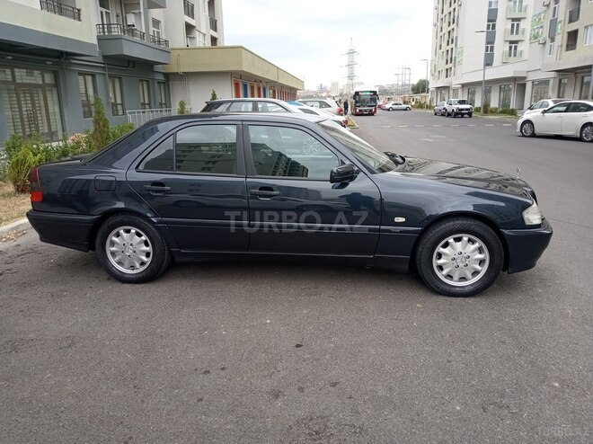 Mercedes C 240 1999, 284,000 km - 2.4 l - Bakı