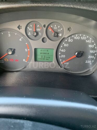 Ford Transit 2008, 221,000 km - 2.4 л - Bakı