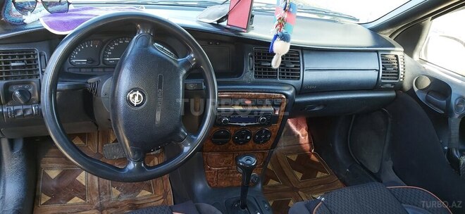 Opel Vectra 1997, 300,000 km - 2.0 l - Quba