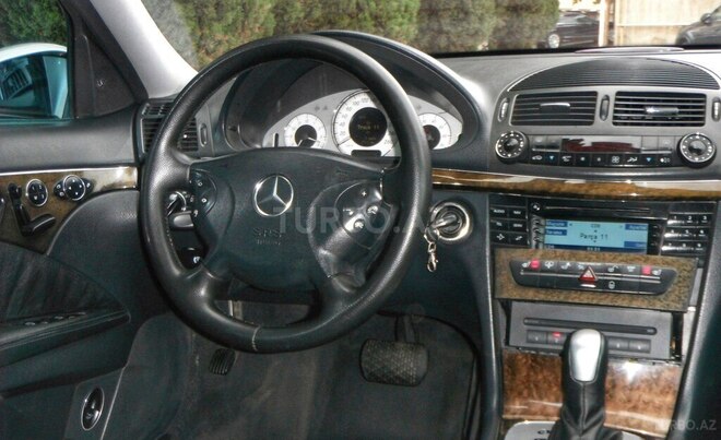 Mercedes E 320 2002, 265,000 km - 3.2 л - Bakı