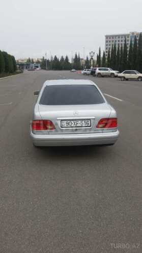 Mercedes E 240 1998, 301,653 km - 2.4 л - Gəncə
