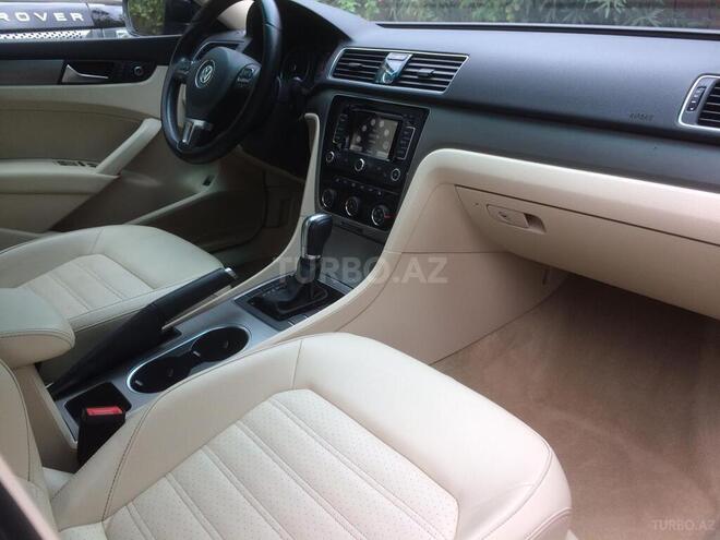 Volkswagen Passat 2015, 64,000 km - 1.8 l - Bakı