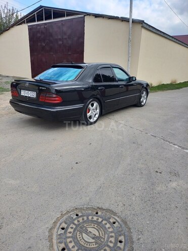 Mercedes E 320 2001, 45,000 km - 3.2 л - Biləsuvar