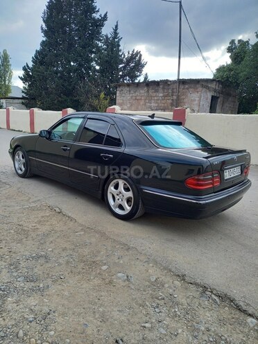Mercedes E 320 2001, 45,000 km - 3.2 л - Biləsuvar