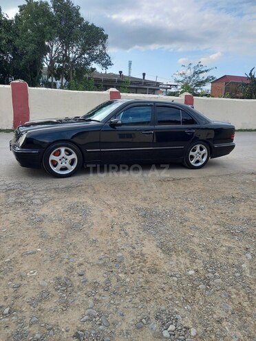 Mercedes E 320 2001, 45,000 km - 3.2 л - Biləsuvar