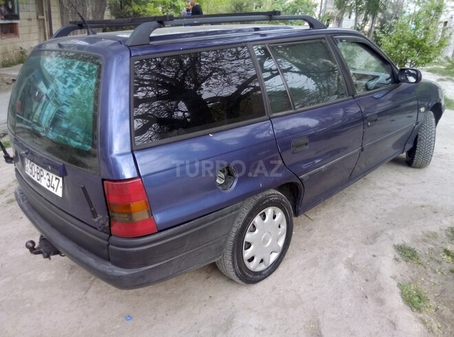 Opel Astra 1995, 325,652 km - 1.6 l - Sumqayıt