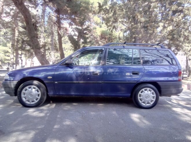 Opel Astra 1995, 325,652 km - 1.6 l - Sumqayıt