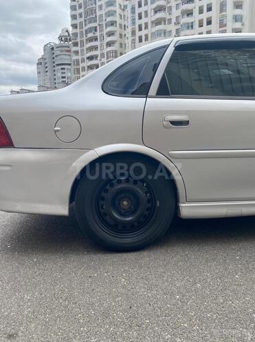 Opel Vectra 1999, 290,000 km - 2.0 l - Bakı