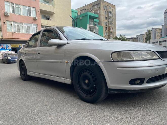 Opel Vectra 1999, 290,000 km - 2.0 l - Bakı
