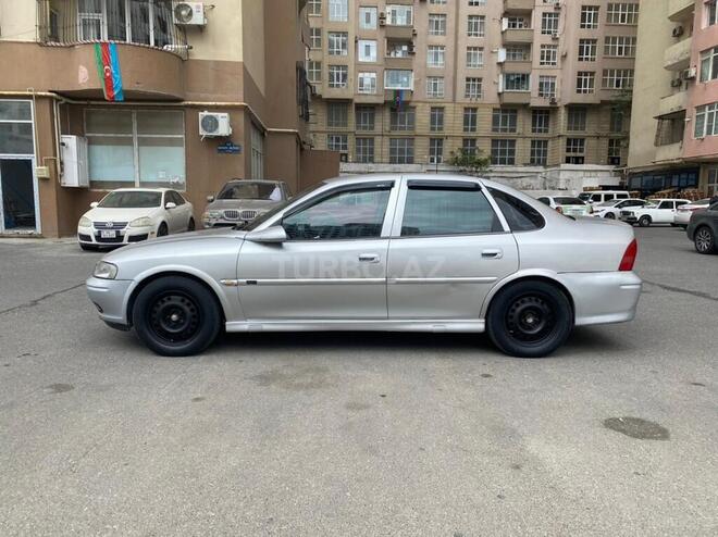 Opel Vectra 1999, 290,000 km - 2.0 l - Bakı