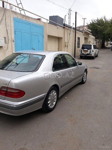 Mercedes E 220 1999, 400,000 km - 2.2 л - Bakı