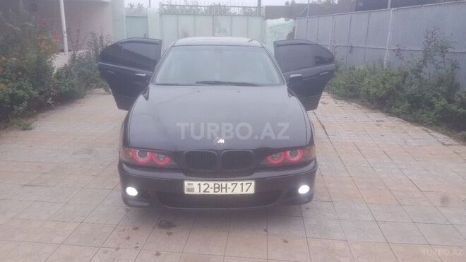 BMW 528 1996, 528,000 km - 2.8 л - Qazax
