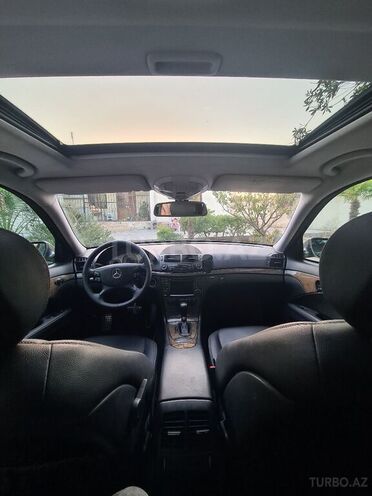 Mercedes E 220 2008, 242,000 km - 2.2 л - Bakı