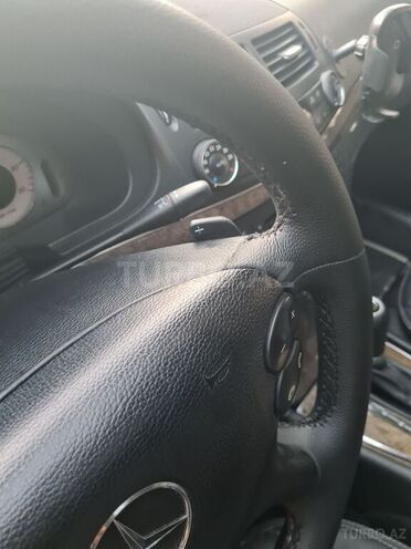 Mercedes E 220 2008, 242,000 km - 2.2 л - Bakı