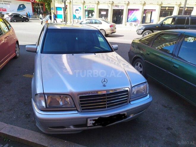 Mercedes C 220 1998, 241,745 km - 2.2 l - Bakı