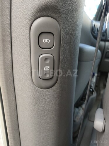 Kia Carnival 2007, 87,000 km - 3.8 l - Bakı