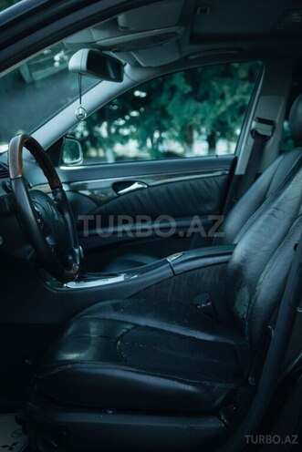 Mercedes E 320 2002, 285,000 km - 3.2 l - Astara