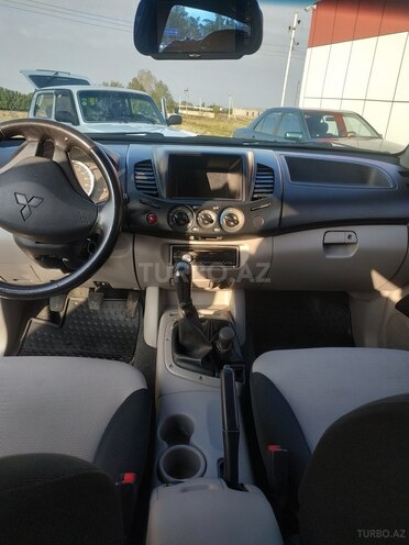 Mitsubishi L200 2010, 150,232 km - 2.5 л - Gəncə