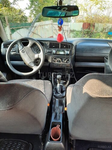 Volkswagen Vento 1994, 274,000 km - 1.8 л - Zaqatala