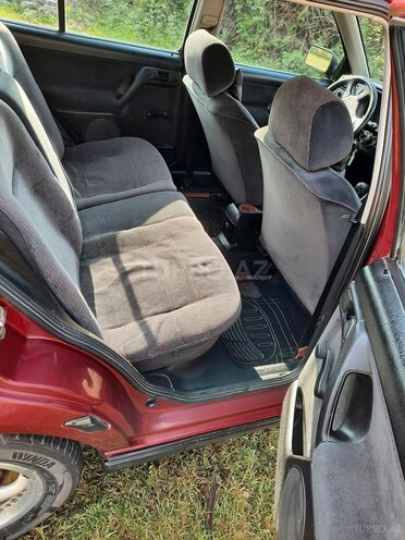 Volkswagen Vento 1994, 274,000 km - 1.8 л - Zaqatala