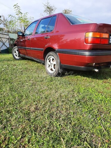 Volkswagen Vento 1994, 274,000 km - 1.8 л - Zaqatala