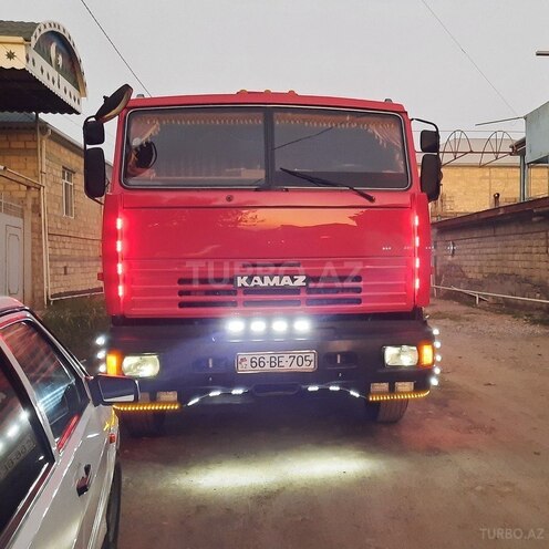 KamAz 55111 1988, 683,468 km - 11.0 l - Yevlax