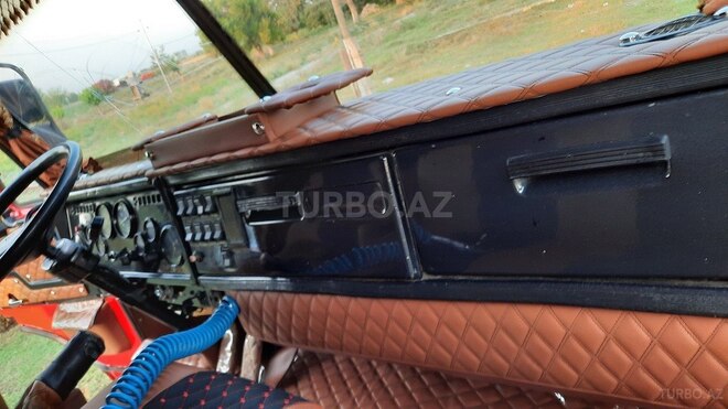 KamAz 55111 1988, 683,468 km - 11.0 l - Yevlax
