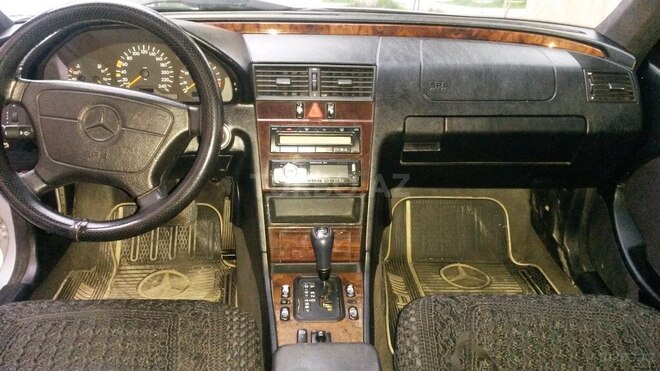Mercedes C 200 1999, 286,314 km - 2.0 l - Bakı