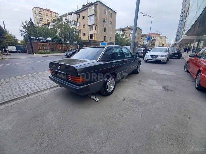 Mercedes 190 1992, 245,212 km - 2.0 l - Bakı