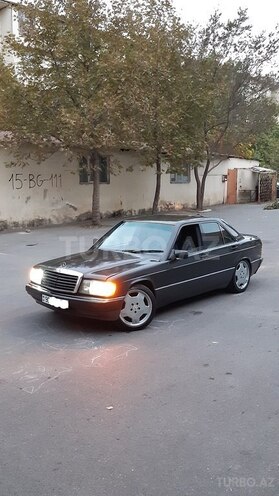 Mercedes 190 1993, 357 km - 2.3 л - Bakı