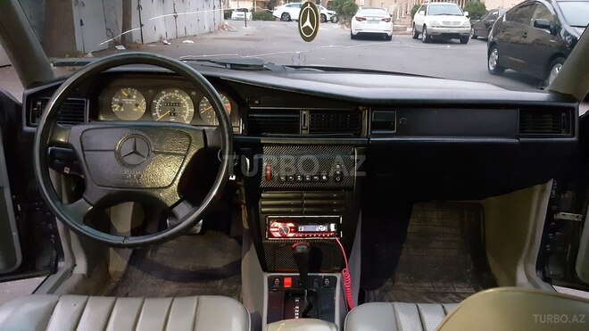 Mercedes 190 1993, 357 km - 2.3 л - Bakı