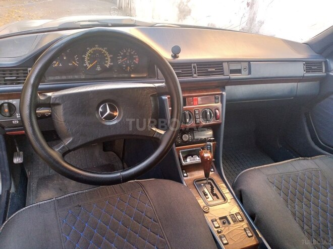 Mercedes E 200 1990, 491,300 km - 2.0 l - Bakı