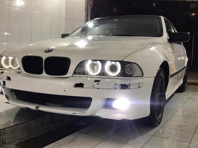 BMW 535 2001, 300,000 km - 3.5 л - Bakı