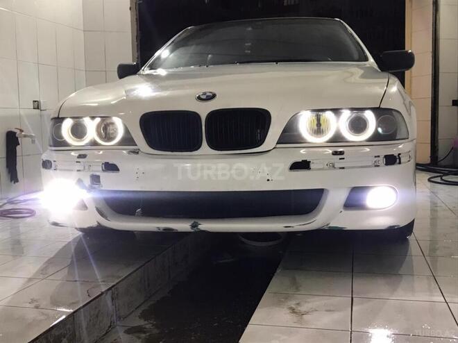 BMW 535 2001, 300,000 km - 3.5 л - Bakı