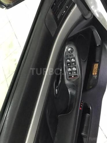 BMW 535 2001, 300,000 km - 3.5 л - Bakı